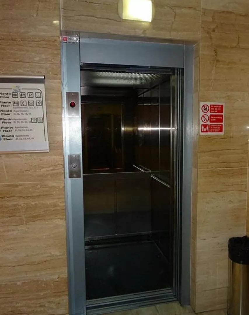 Apartamentos Selvapark 滨海略雷特 公寓