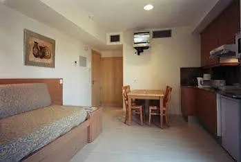 Apartamentos Selvapark Lloret de Mar 0*,
