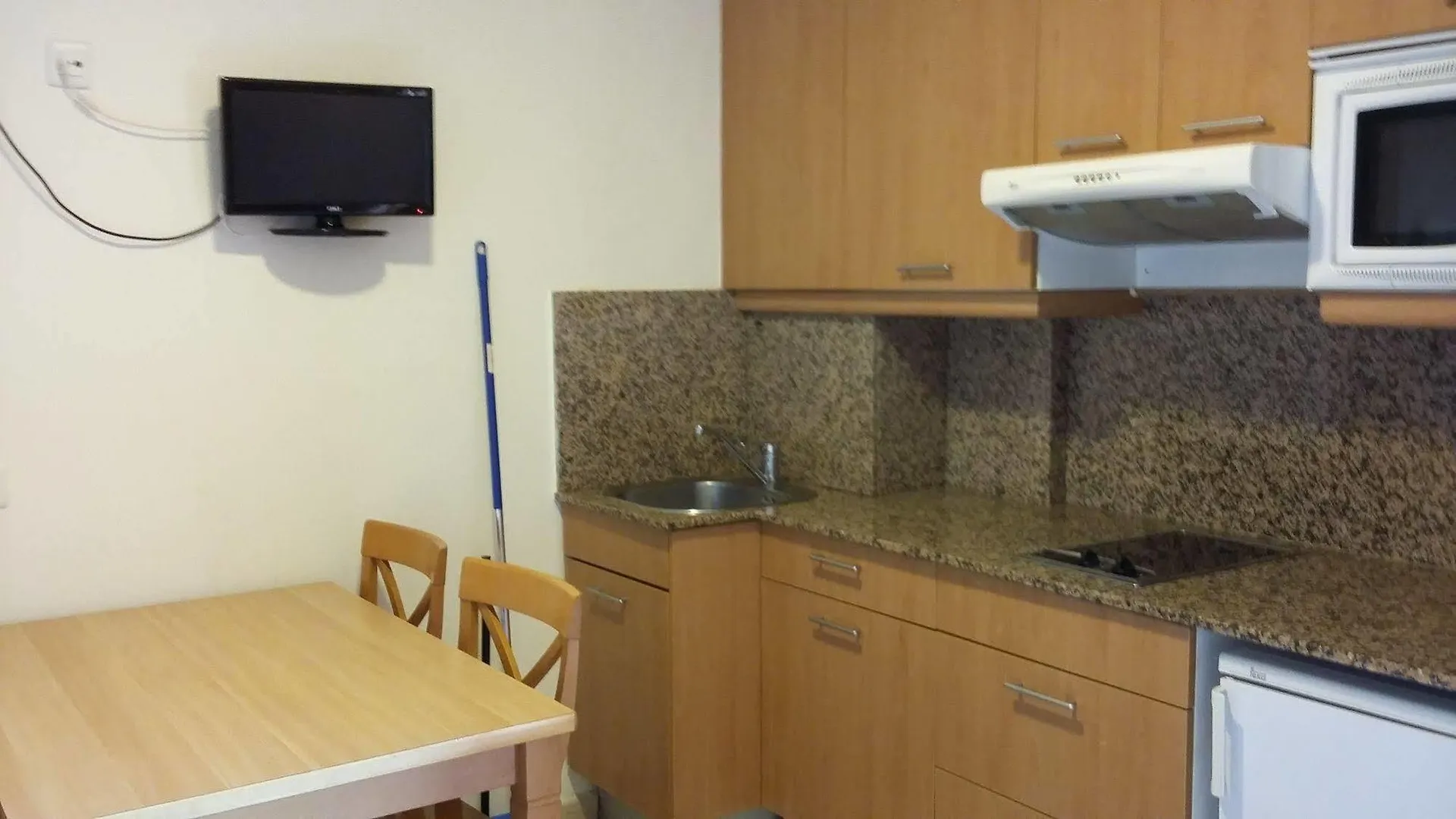 Apartamentos Selvapark Lloret de Mar 0*,  Spain